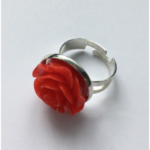 Ring de luxe zilverkleur met rode roos